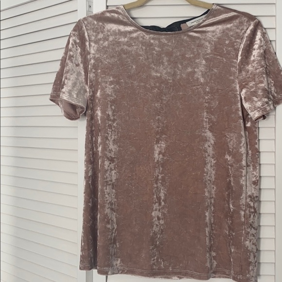 Velvet pink top! - Picture 3 of 6